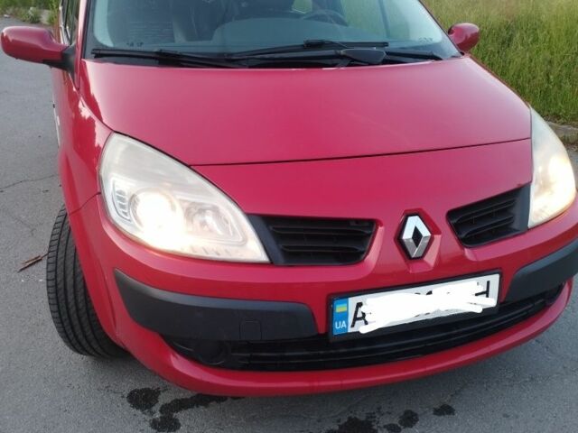 Красный Рено Меган, объемом двигателя 1.4 л и пробегом 234 тыс. км за 4200 $, фото 1 на Automoto.ua