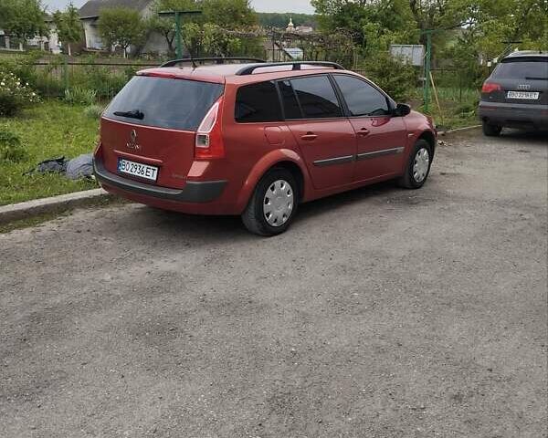 Рено Меган 2006 в Збараже на Automoto.ua Красный Рено Меган, объемом двигателя 1.6 л и пробегом 224 тыс. км за 4800 $, фото 1 на Automoto.ua