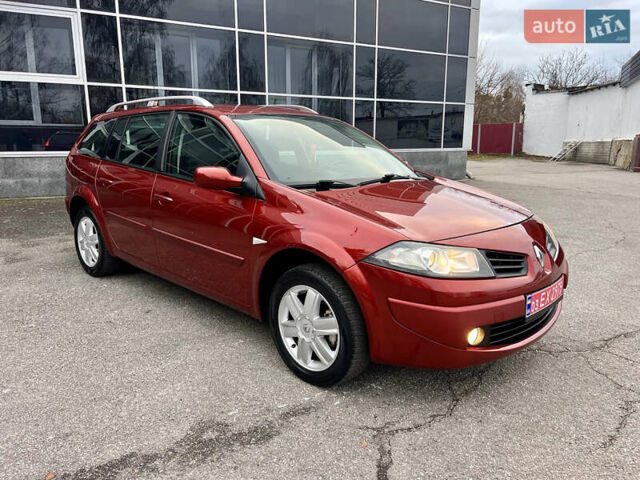Червоний Рено Меган, об'ємом двигуна 1.6 л та пробігом 200 тис. км за 5899 $, фото 1 на Automoto.ua