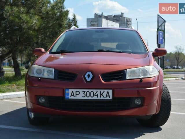 Червоний Рено Меган, об'ємом двигуна 2 л та пробігом 250 тис. км за 5500 $, фото 1 на Automoto.ua