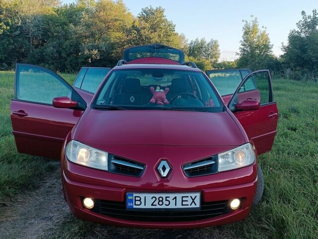 Червоний Рено Меган, об'ємом двигуна 1.6 л та пробігом 223 тис. км за 5300 $, фото 1 на Automoto.ua