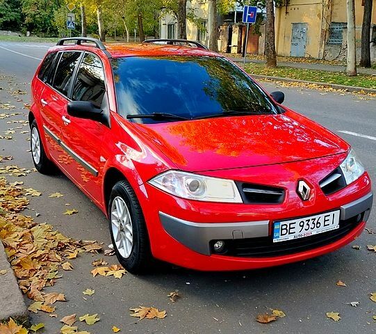 Червоний Рено Меган, об'ємом двигуна 1.6 л та пробігом 293 тис. км за 4999 $, фото 1 на Automoto.ua