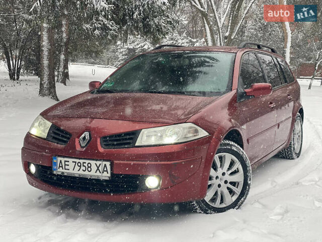 Червоний Рено Меган, об'ємом двигуна 1.6 л та пробігом 283 тис. км за 4399 $, фото 1 на Automoto.ua