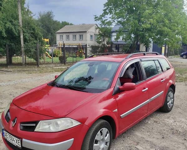 Червоний Рено Меган, об'ємом двигуна 1.6 л та пробігом 249 тис. км за 5290 $, фото 1 на Automoto.ua
