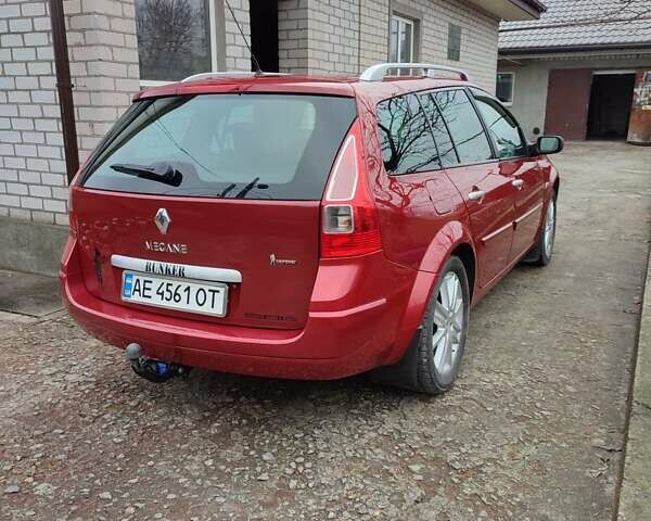 Красный Рено Меган, объемом двигателя 1.46 л и пробегом 227 тыс. км за 6400 $, фото 1 на Automoto.ua