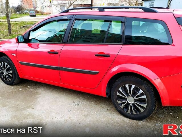 Красный Рено Меган, объемом двигателя 1.6 л и пробегом 215 тыс. км за 6300 $, фото 1 на Automoto.ua