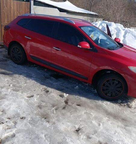 Красный Рено Меган, объемом двигателя 1.46 л и пробегом 236 тыс. км за 7950 $, фото 1 на Automoto.ua