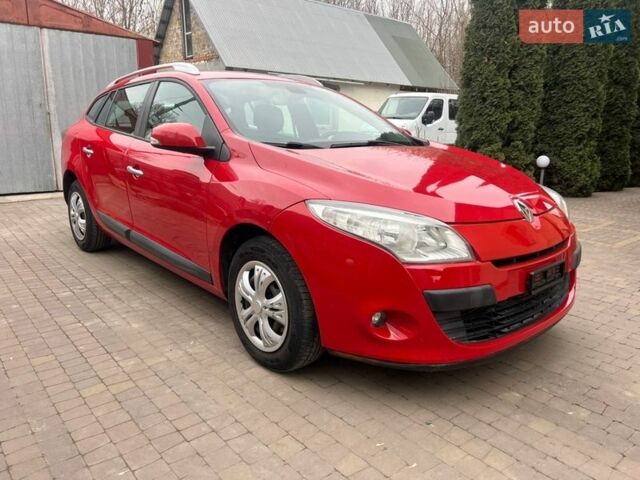 Червоний Рено Меган, об'ємом двигуна 1.5 л та пробігом 237 тис. км за 6200 $, фото 1 на Automoto.ua