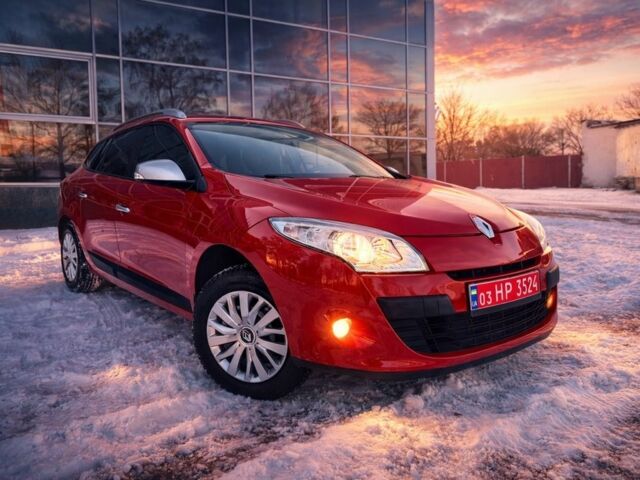 Червоний Рено Меган, об'ємом двигуна 1.6 л та пробігом 185 тис. км за 7300 $, фото 1 на Automoto.ua
