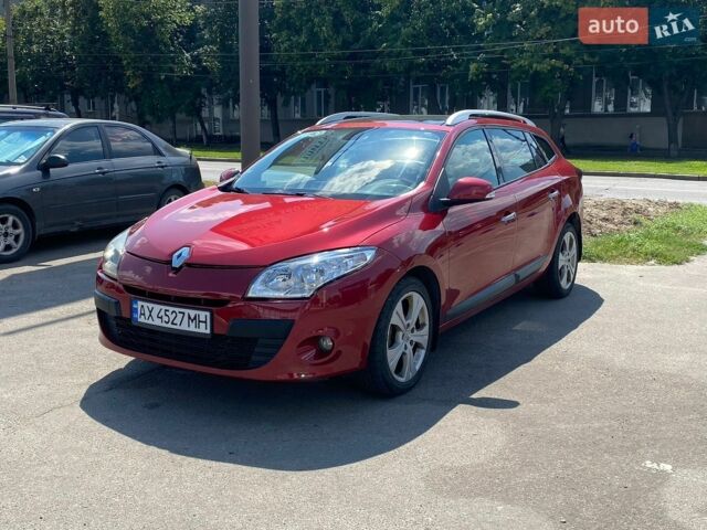 Червоний Рено Меган, об'ємом двигуна 1.46 л та пробігом 312 тис. км за 6300 $, фото 1 на Automoto.ua