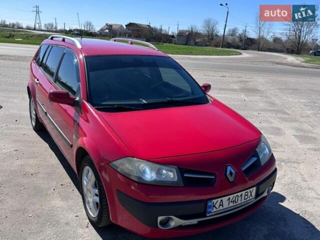 Красный Рено Меган, объемом двигателя 1.6 л и пробегом 268 тыс. км за 5950 $, фото 1 на Automoto.ua