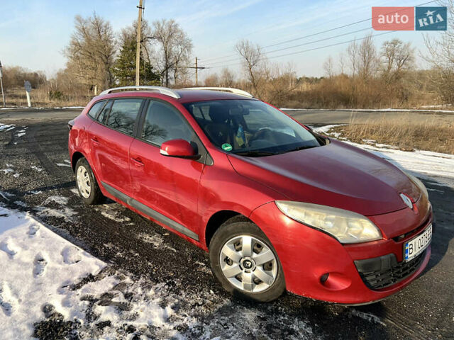 Красный Рено Меган, объемом двигателя 1.6 л и пробегом 180 тыс. км за 7500 $, фото 1 на Automoto.ua