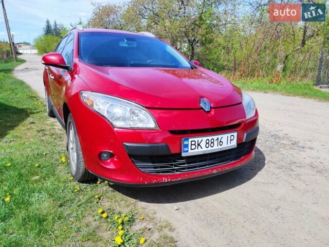 Червоний Рено Меган, об'ємом двигуна 1.46 л та пробігом 283 тис. км за 6600 $, фото 1 на Automoto.ua