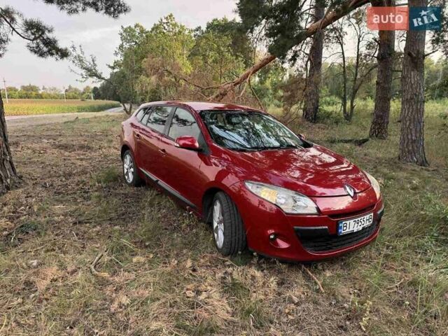 Червоний Рено Меган, об'ємом двигуна 1.46 л та пробігом 280 тис. км за 7500 $, фото 1 на Automoto.ua