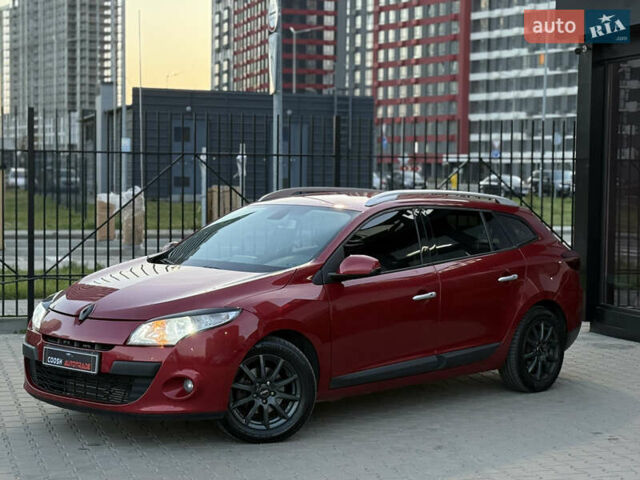 Червоний Рено Меган, об'ємом двигуна 1.46 л та пробігом 240 тис. км за 6800 $, фото 1 на Automoto.ua