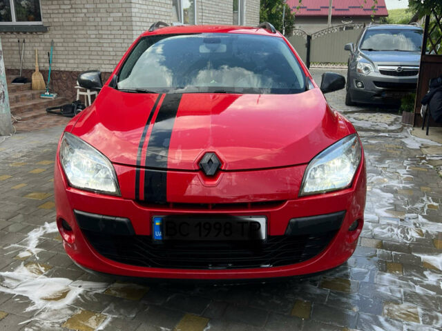 Червоний Рено Меган, об'ємом двигуна 1.46 л та пробігом 210 тис. км за 6450 $, фото 1 на Automoto.ua