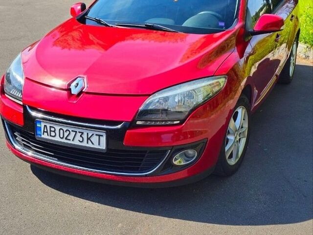 Червоний Рено Меган, об'ємом двигуна 1.5 л та пробігом 243 тис. км за 7500 $, фото 1 на Automoto.ua