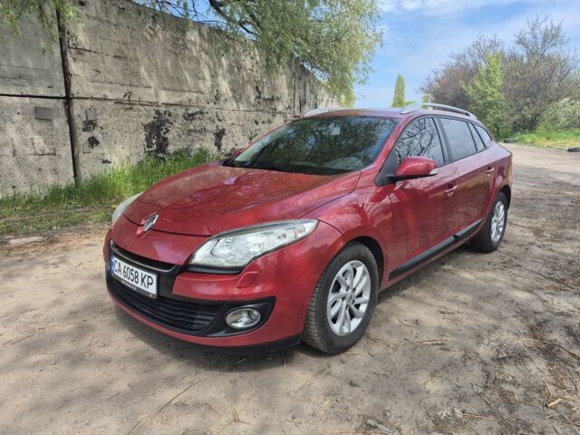 Червоний Рено Меган, об'ємом двигуна 1.5 л та пробігом 270 тис. км за 6200 $, фото 1 на Automoto.ua