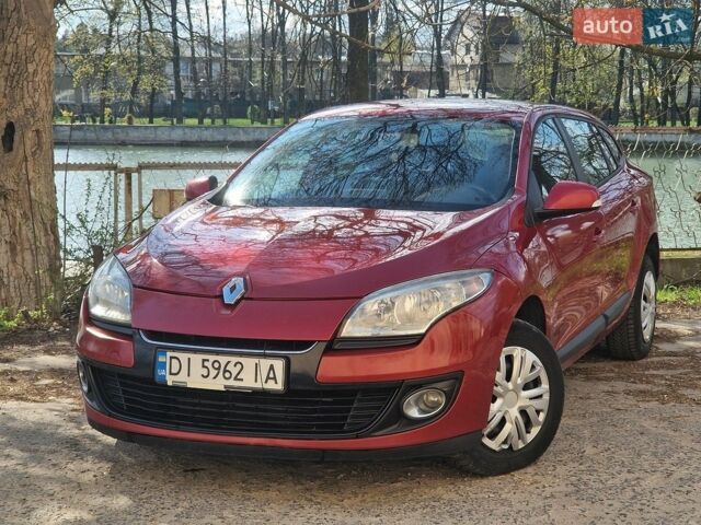 Червоний Рено Меган, об'ємом двигуна 1.5 л та пробігом 333 тис. км за 5950 $, фото 1 на Automoto.ua