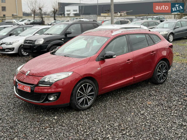 Красный Рено Меган, объемом двигателя 1.5 л и пробегом 219 тыс. км за 8900 $, фото 1 на Automoto.ua