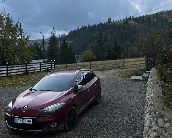 Червоний Рено Меган, об'ємом двигуна 1.46 л та пробігом 290 тис. км за 8900 $, фото 1 на Automoto.ua