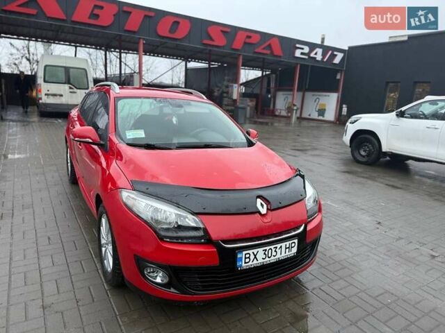 Червоний Рено Меган, об'ємом двигуна 1.46 л та пробігом 197 тис. км за 6500 $, фото 1 на Automoto.ua