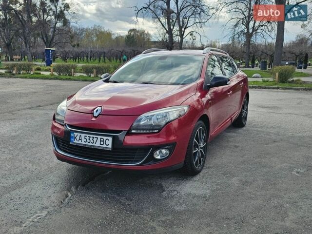 Червоний Рено Меган, об'ємом двигуна 1.46 л та пробігом 200 тис. км за 4800 $, фото 1 на Automoto.ua