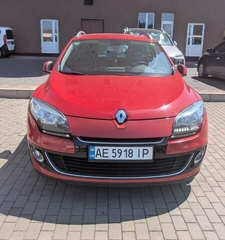 Красный Рено Меган, объемом двигателя 1.46 л и пробегом 187 тыс. км за 9500 $, фото 1 на Automoto.ua