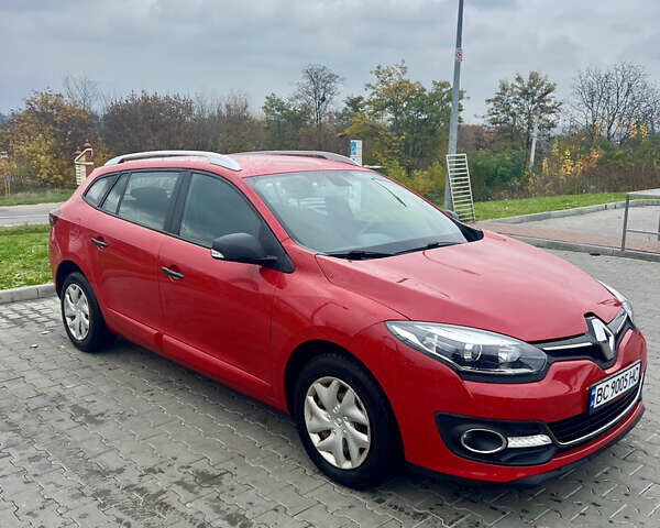 Красный Рено Меган, объемом двигателя 1.5 л и пробегом 224 тыс. км за 8100 $, фото 1 на Automoto.ua