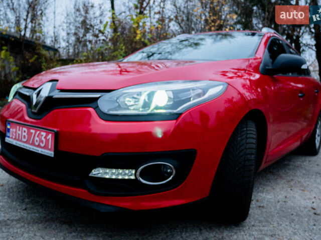 Красный Рено Меган, объемом двигателя 1.5 л и пробегом 156 тыс. км за 9300 $, фото 1 на Automoto.ua