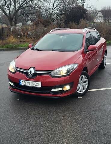 Красный Рено Меган, объемом двигателя 1.46 л и пробегом 160 тыс. км за 8700 $, фото 1 на Automoto.ua