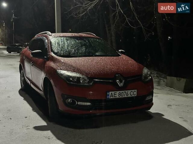 Красный Рено Меган, объемом двигателя 1.46 л и пробегом 190 тыс. км за 8600 $, фото 1 на Automoto.ua