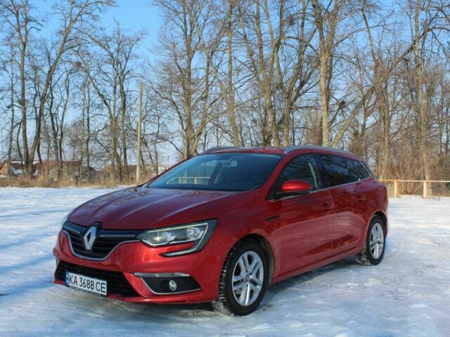 Красный Рено Меган, объемом двигателя 1.5 л и пробегом 239 тыс. км за 12350 $, фото 1 на Automoto.ua