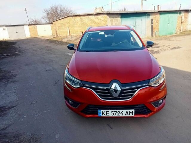 Красный Рено Меган, объемом двигателя 1.5 л и пробегом 176 тыс. км за 13500 $, фото 1 на Automoto.ua