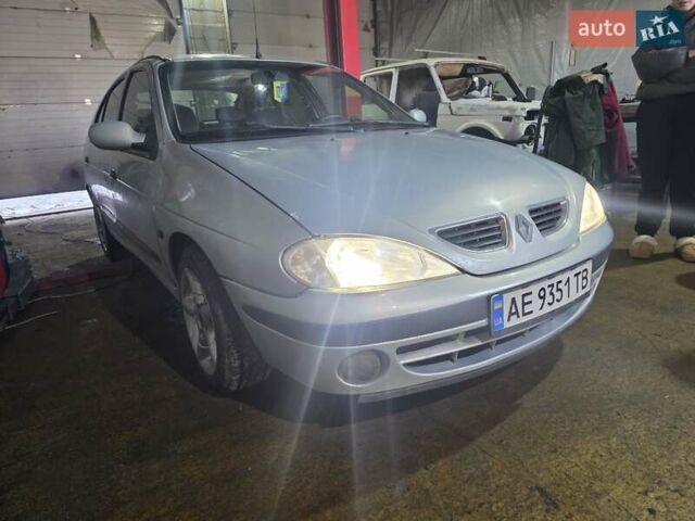 Рено Меган, объемом двигателя 1.9 л и пробегом 220 тыс. км за 2700 $, фото 1 на Automoto.ua