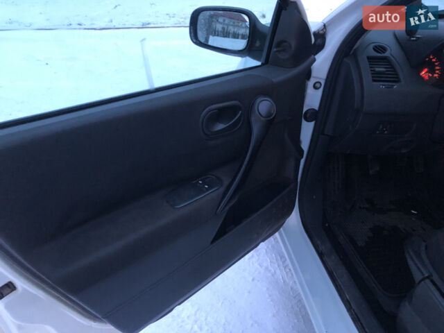 Рено Меган, объемом двигателя 1.46 л и пробегом 240 тыс. км за 3500 $, фото 1 на Automoto.ua