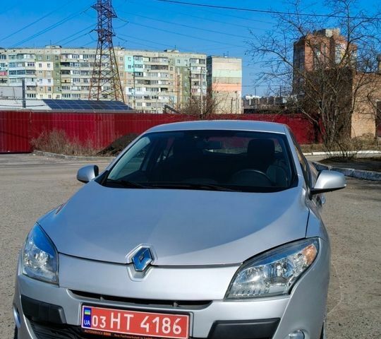 Рено Меган, об'ємом двигуна 1.6 л та пробігом 241 тис. км за 6300 $, фото 1 на Automoto.ua