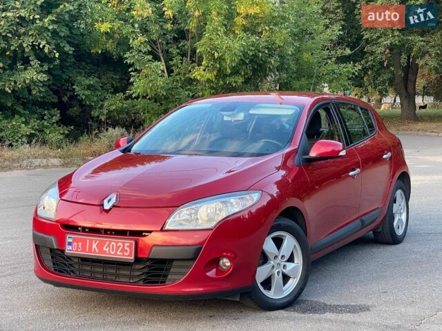 Рено Меган, объемом двигателя 1.6 л и пробегом 210 тыс. км за 7400 $, фото 1 на Automoto.ua