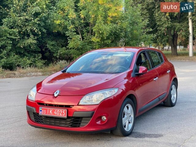 Рено Меган, объемом двигателя 1.6 л и пробегом 210 тыс. км за 7400 $, фото 1 на Automoto.ua