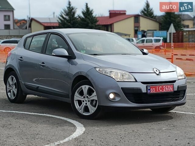 Рено Меган, об'ємом двигуна 1.6 л та пробігом 220 тис. км за 6150 $, фото 1 на Automoto.ua