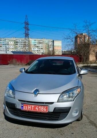 Рено Меган, об'ємом двигуна 1.6 л та пробігом 241 тис. км за 6700 $, фото 1 на Automoto.ua