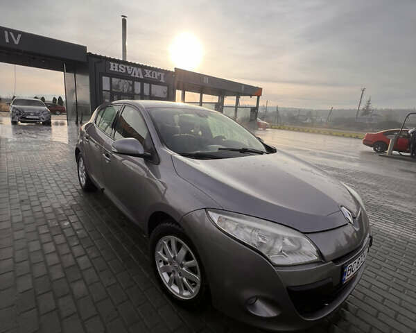 Рено Меган, объемом двигателя 1.6 л и пробегом 181 тыс. км за 6300 $, фото 1 на Automoto.ua