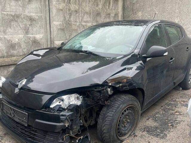 Рено Меган, объемом двигателя 1.6 л и пробегом 240 тыс. км за 2350 $, фото 1 на Automoto.ua