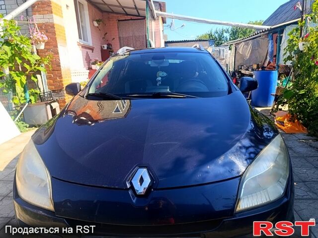 Рено Меган, объемом двигателя 1.5 л и пробегом 0 тыс. км за 7000 $, фото 1 на Automoto.ua