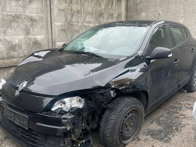 Рено Меган, объемом двигателя 1.6 л и пробегом 240 тыс. км за 2700 $, фото 1 на Automoto.ua