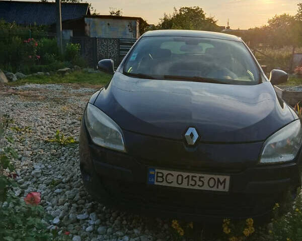 Рено Меган, объемом двигателя 1.5 л и пробегом 262 тыс. км за 5350 $, фото 1 на Automoto.ua
