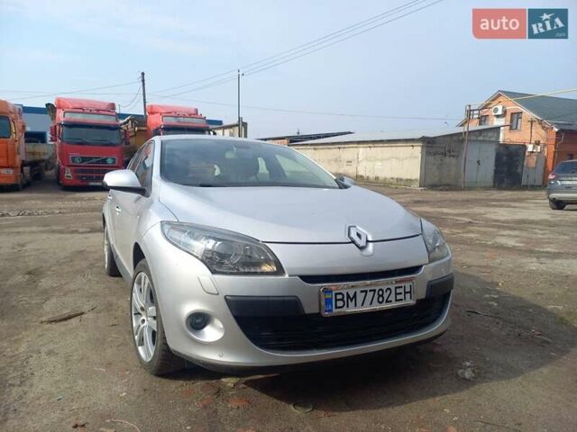 Рено Меган, объемом двигателя 2 л и пробегом 260 тыс. км за 7900 $, фото 1 на Automoto.ua
