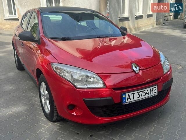 Рено Меган, объемом двигателя 1.6 л и пробегом 149 тыс. км за 6900 $, фото 1 на Automoto.ua