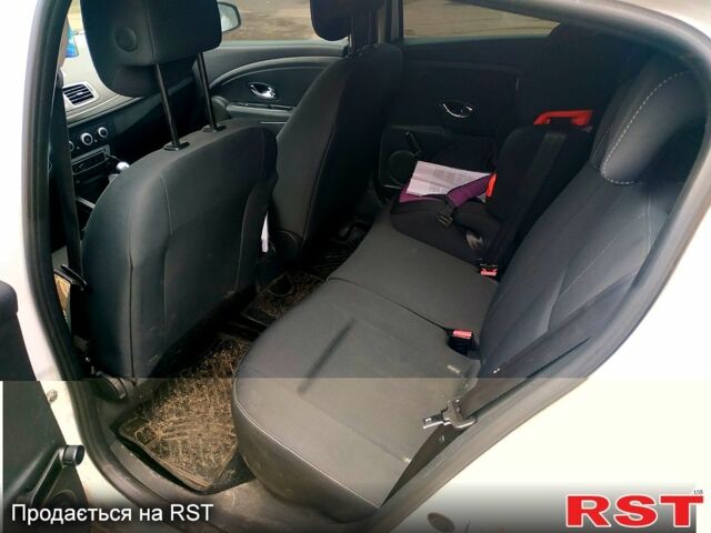 Рено Меган, объемом двигателя 1.5 л и пробегом 272 тыс. км за 6600 $, фото 1 на Automoto.ua