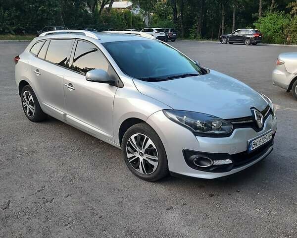Рено Меган, объемом двигателя 1.5 л и пробегом 240 тыс. км за 9900 $, фото 1 на Automoto.ua